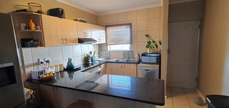 To Let 2 Bedroom Property for Rent in Vredekloof East Western Cape